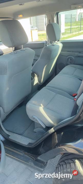 Jeep Commander 30CRDI niski przebieg Kielce