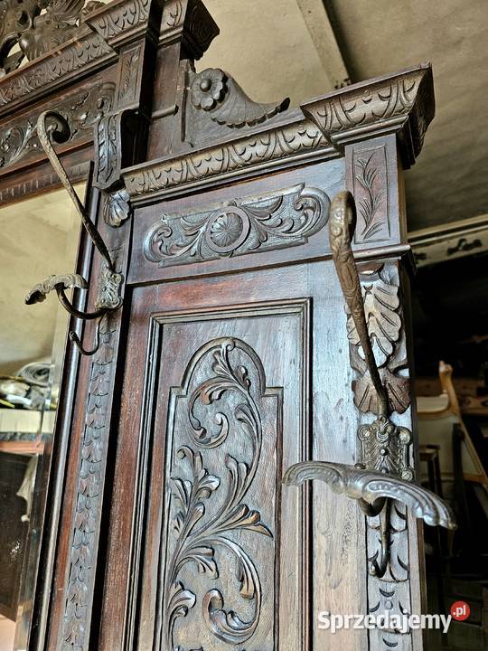 Piękna garderoba wieszak włoski neorenesans