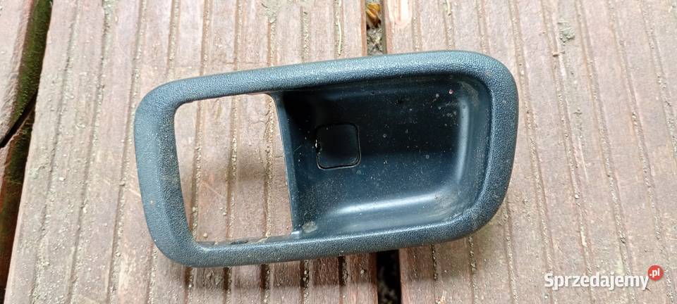 OBUDOWA KLAMKI TYLNEJ LEWEJ TOYOTA RAV4 pomorskie Iłownica