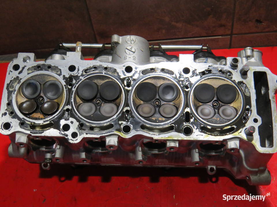 SUZUKI GSX600R GSXR 600 600R 750 04 głowica Cylindry, głowice, pierścienie