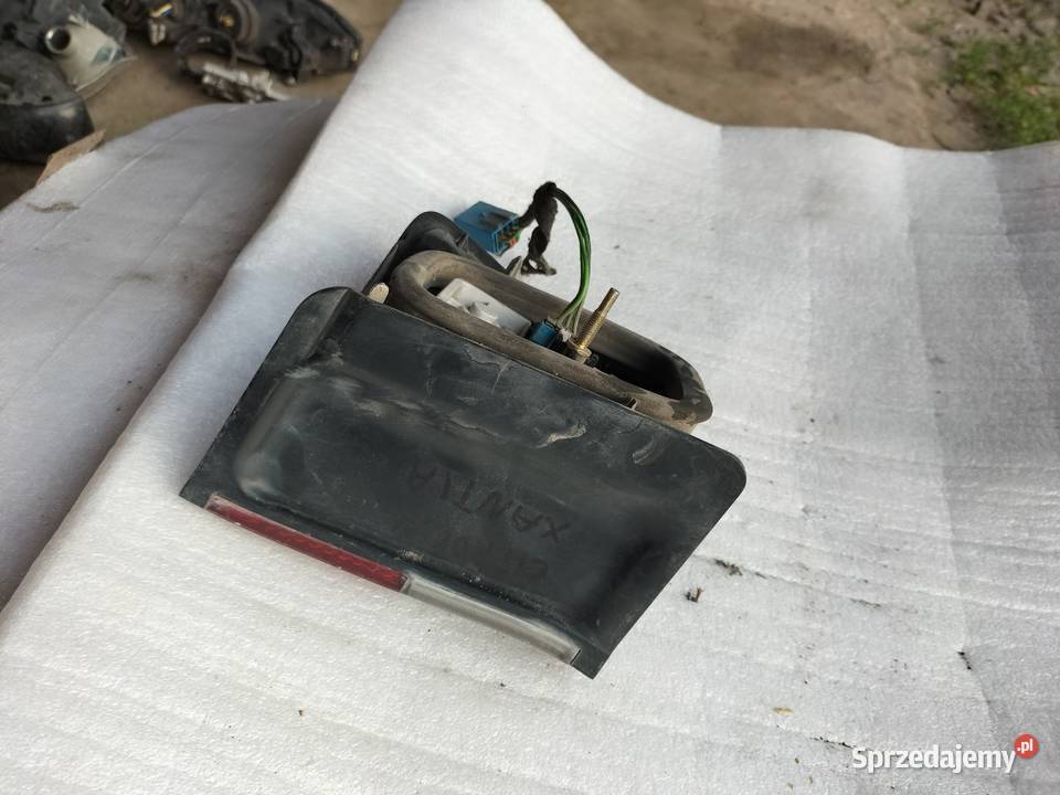 CITROEN XANTIA LAMPA TYŁ TYLNA PRAWA Prawe Kamień-Kolonia