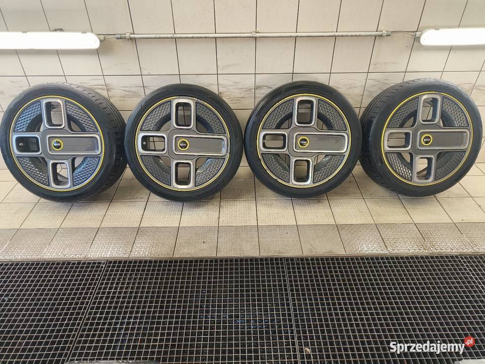 Oryginalne Felgi 17 MINI Electric Corona Spoke Karłowice