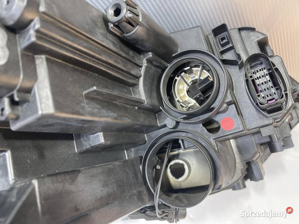 VW TOURAN 2 5T LEWA LAMPA PRZÓD Ostroróg