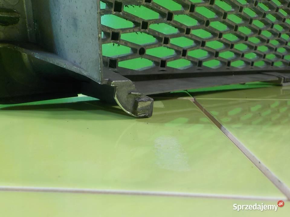 RANGE ROVER SPORT I 27 TDV6 08r 5D atrapa grill osobowe Suków sprzedam