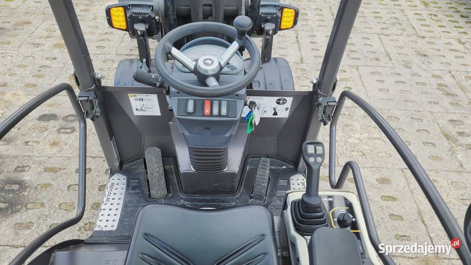 Ładowarka Mecalac MCL2 przegubowa mała sprzedam