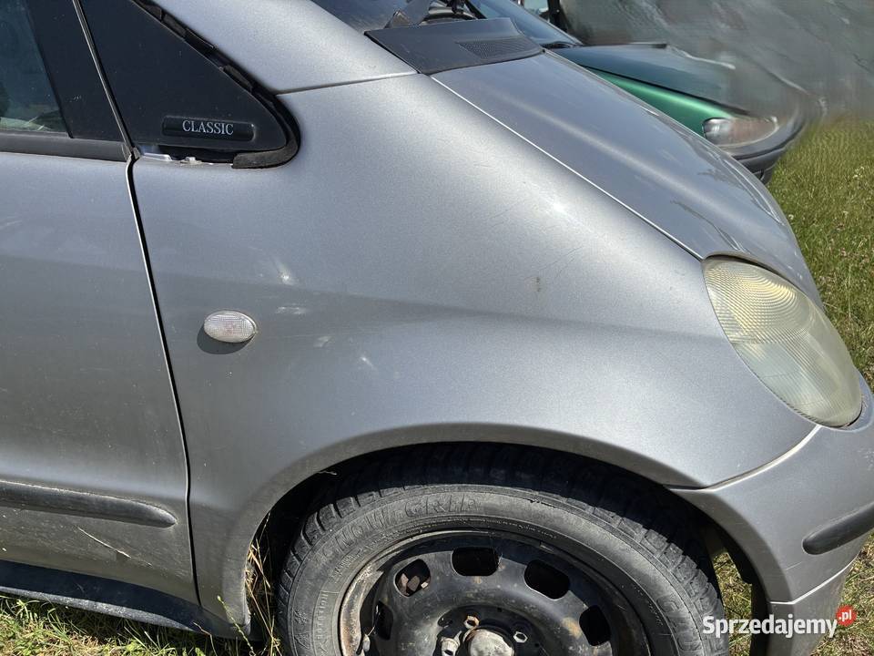 Błotnik Prawy Przód Mercedes AKlasa osobowe Motoryzacja