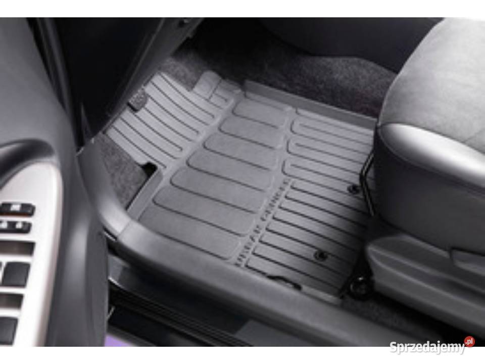 TOYOTA Urban Cruiser Dywaniki gumowe komplet