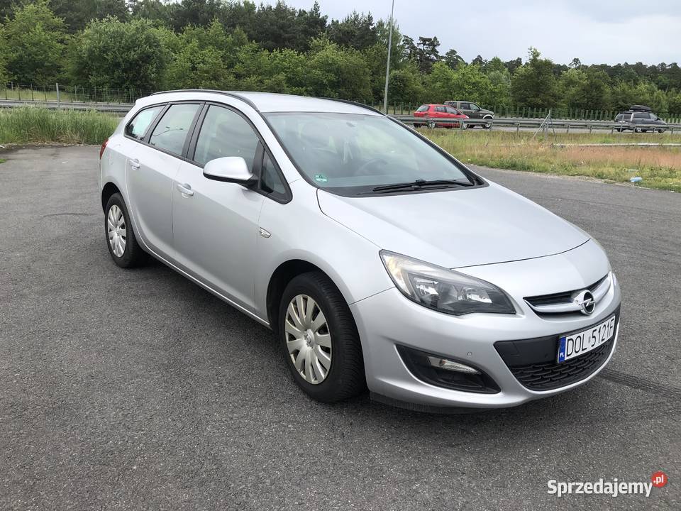 Opel Astra 14 T nowa turbina bezwypadek 218000km Oleśnica
