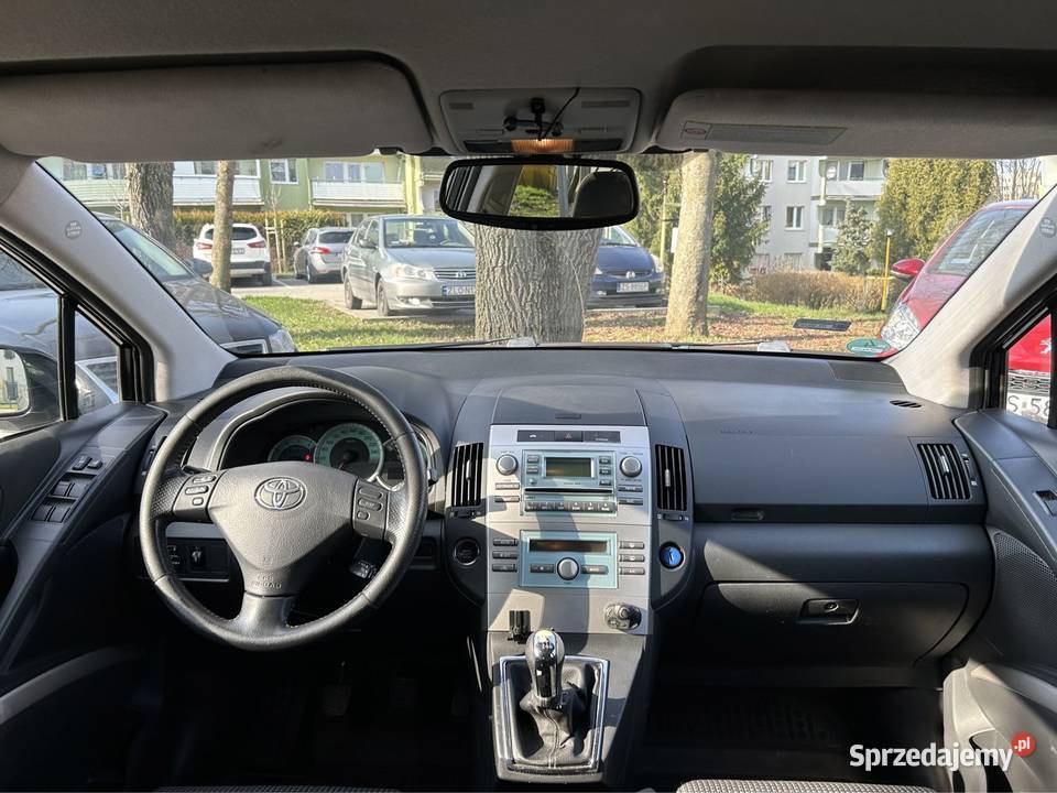 Toyota Corolla Verso Hak Szczecin sprzedam