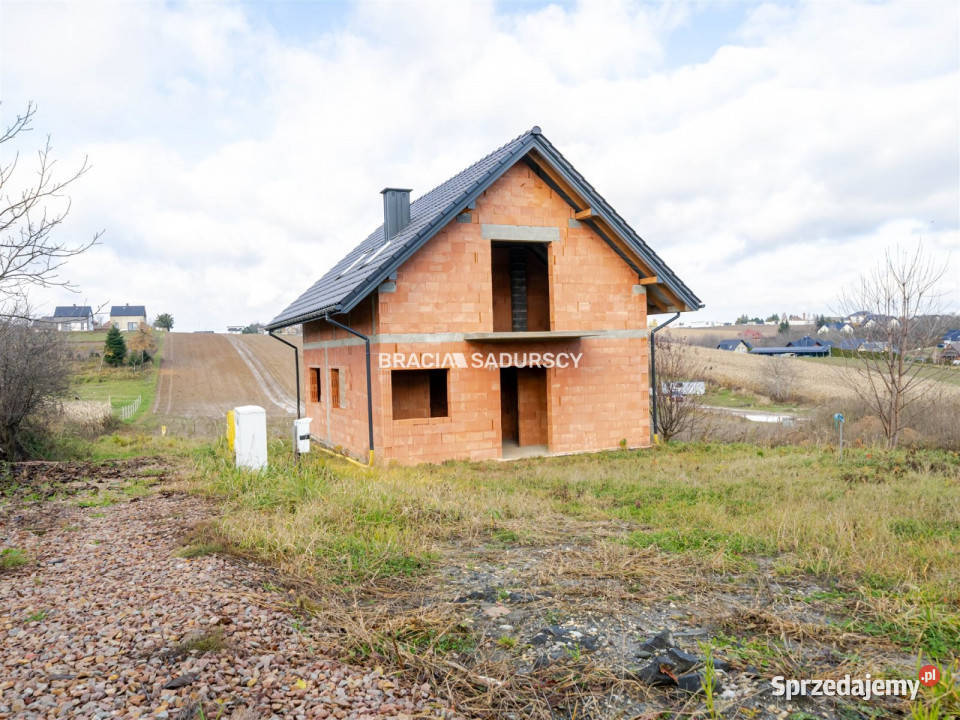 Dom wolnostojący Dojazdów Jarzębinowa 130m Liczba pokoi 4
