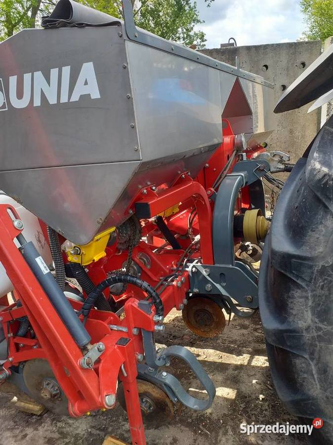 Siewnik do kukurydzy talerzowy Unia Delta D K4 Turek