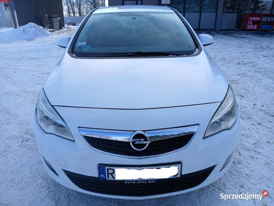 Opel Astra J 14GAZ Bez Korozji 2010r Manualna Astra Przeworsk sprzedam