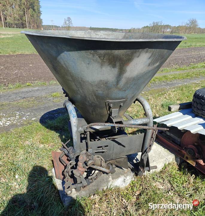 Rozsiewacz lejek Łomazy sprzedam