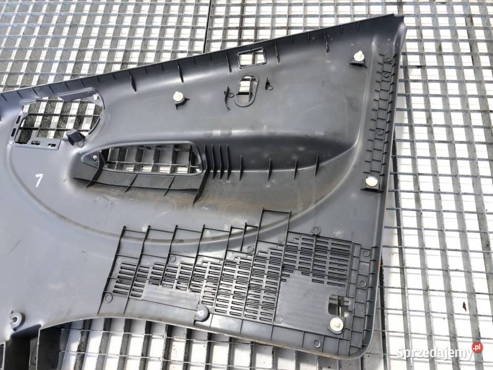 BOCZEK DRZWI LEWY PRZÓD RENAULT TRUCKS D sprzedam