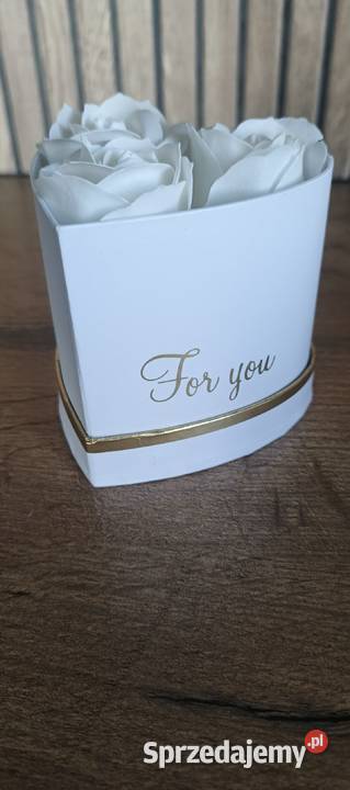 Flower box z różami mydlanymi prezent na każdą Warszawa sprzedam