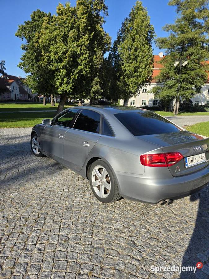 Audi a4 b8 Sedan szary 2010 stan idealny Brzeg Dolny sprzedam