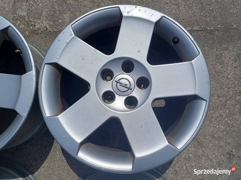 Felgi aluminiowe 17 OPEL 5x110 INTRA