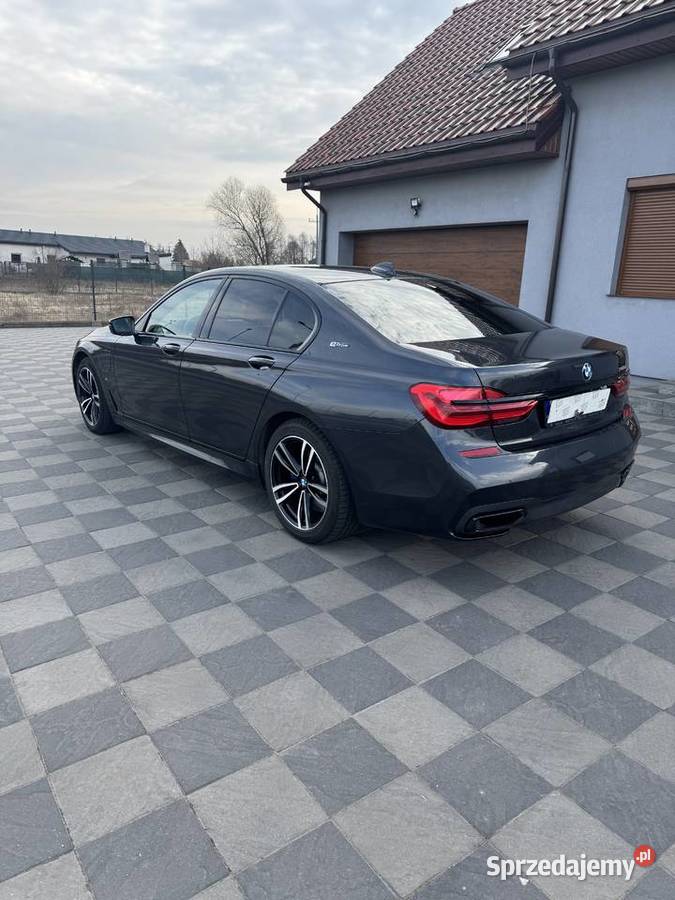 BMW 740e pełna wyposażeniastan Możliwość zamiany Ciechocinek