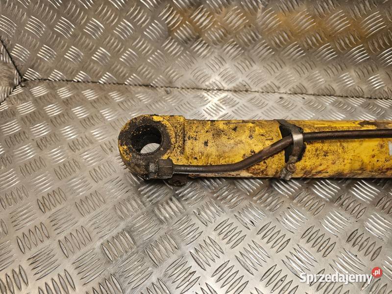 Lewy siłownik hydrauliczny przechyłu Komatsu pomorskie Gdynia