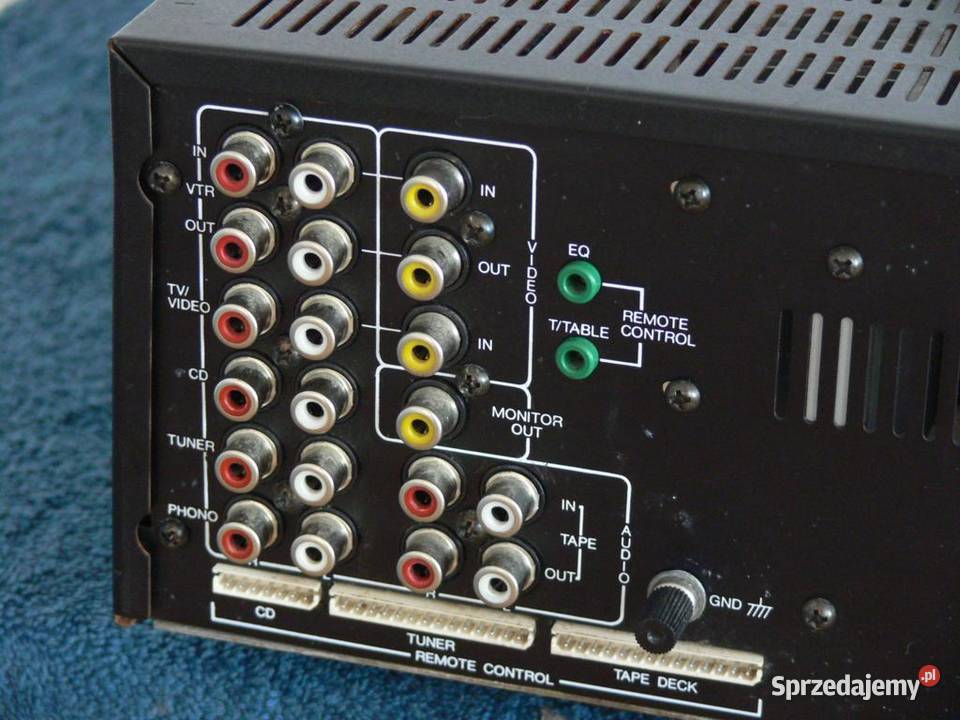 Wzmacniacz Universum 440 wat sprawny i mocny Jasło