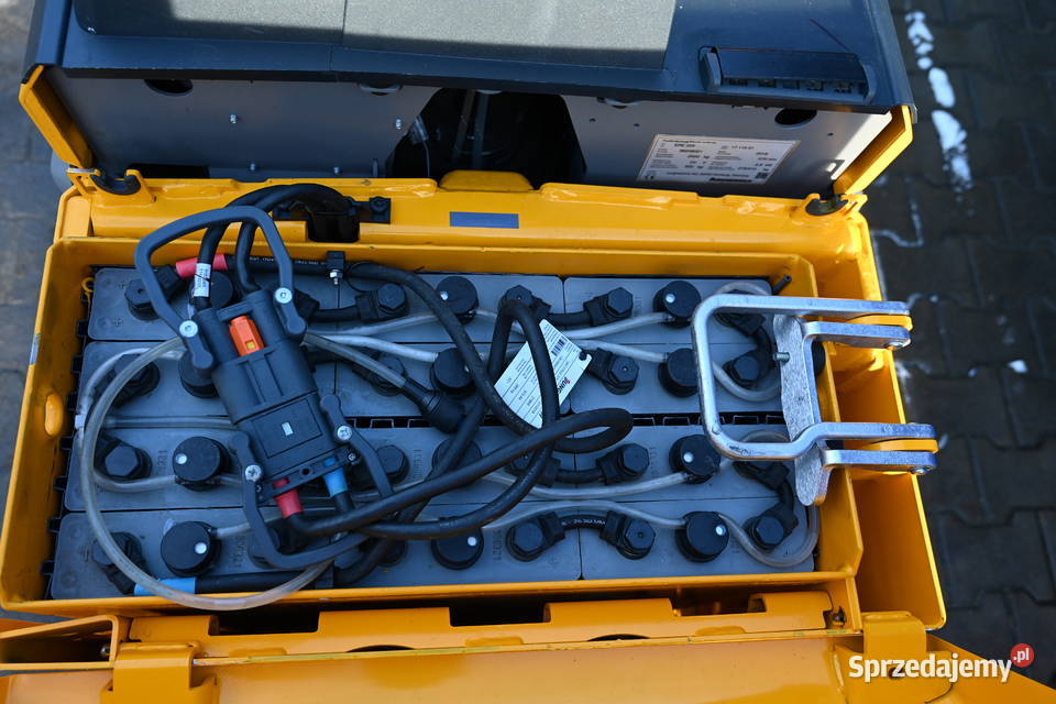 Paleciak elektryczny Jungheinrich ERE 225 2018 elektryczny