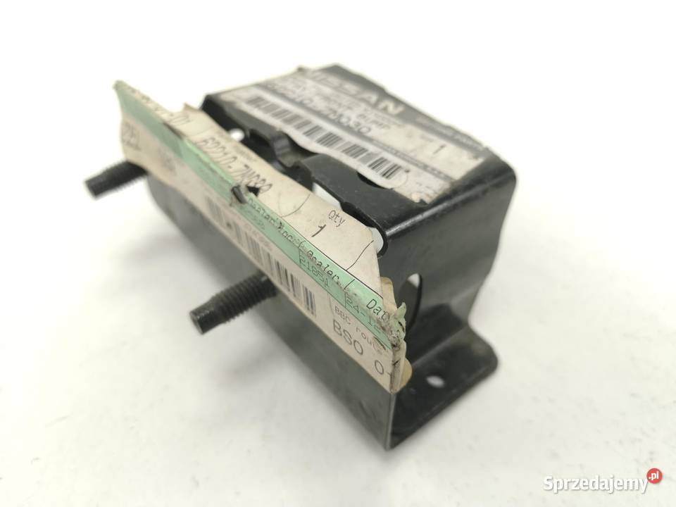 WSPORNIK ZDERZAKA PRZÓD NISSAN ALMERA TINO osobowe sprzedam