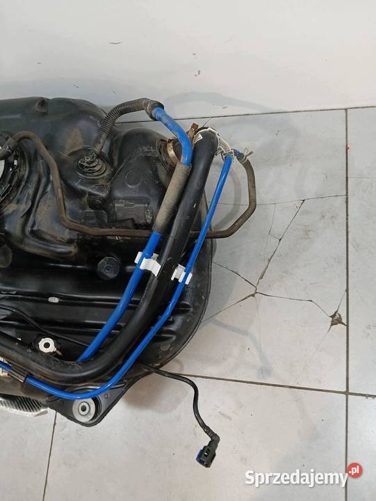 ZBIORNIK PALIWA BAK POMPA 15 B 7710002Q32 Toyota osobowe świętokrzyskie