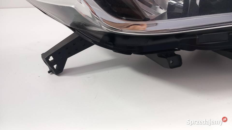 TOYOTA LAND CRUISER J150 FL LAMPA PRZÓD PRAWA osobowe wielkopolskie Zbierkowo