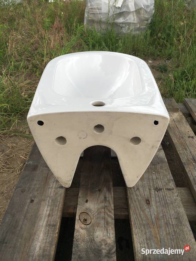 Bidet wiszący 56x36 firmy VILLEROYBOCH 07500304 Pruszków