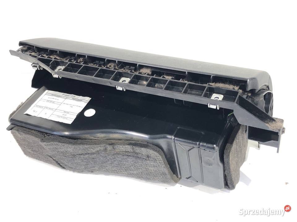 SCHOWEK PASAŻERA MERCEDES C218 Hatchback 1117 osobowe