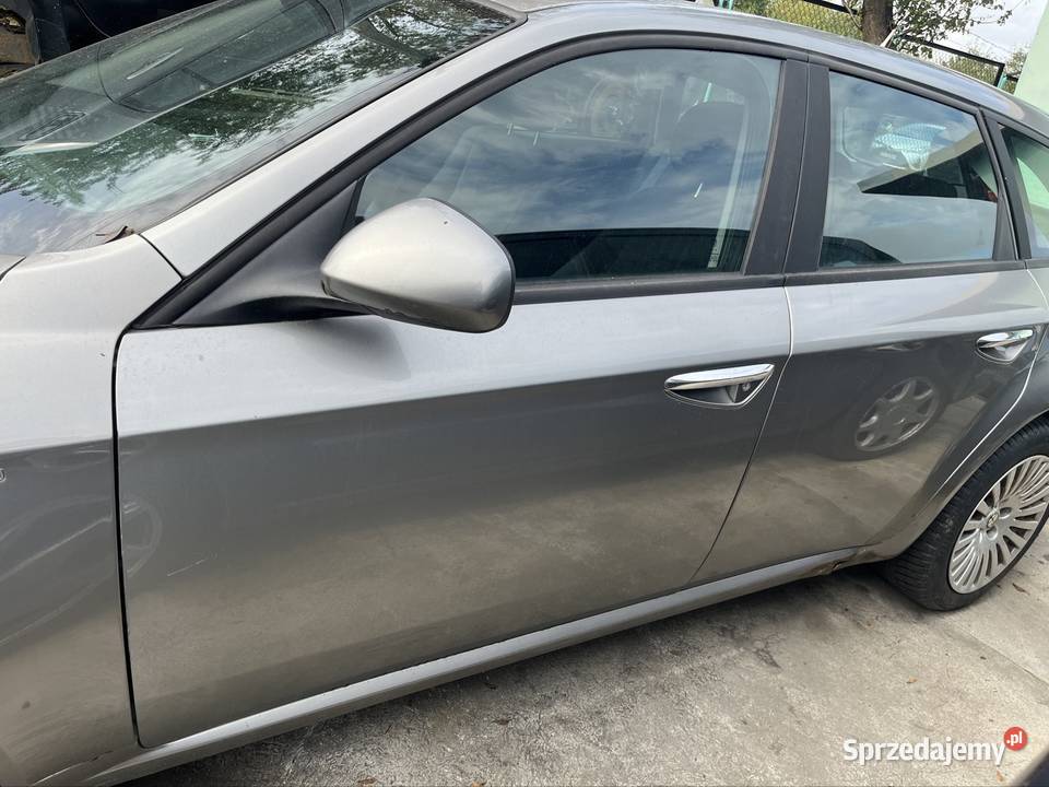Alfa Romeo 159 drzwi prawelewe przódtył Ropczyce