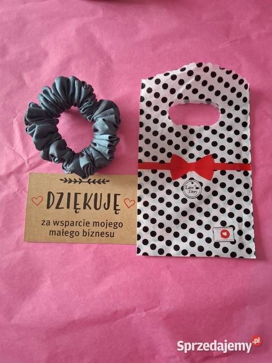 Sportowe scrunchie nie zsuwają się podczas Smolice