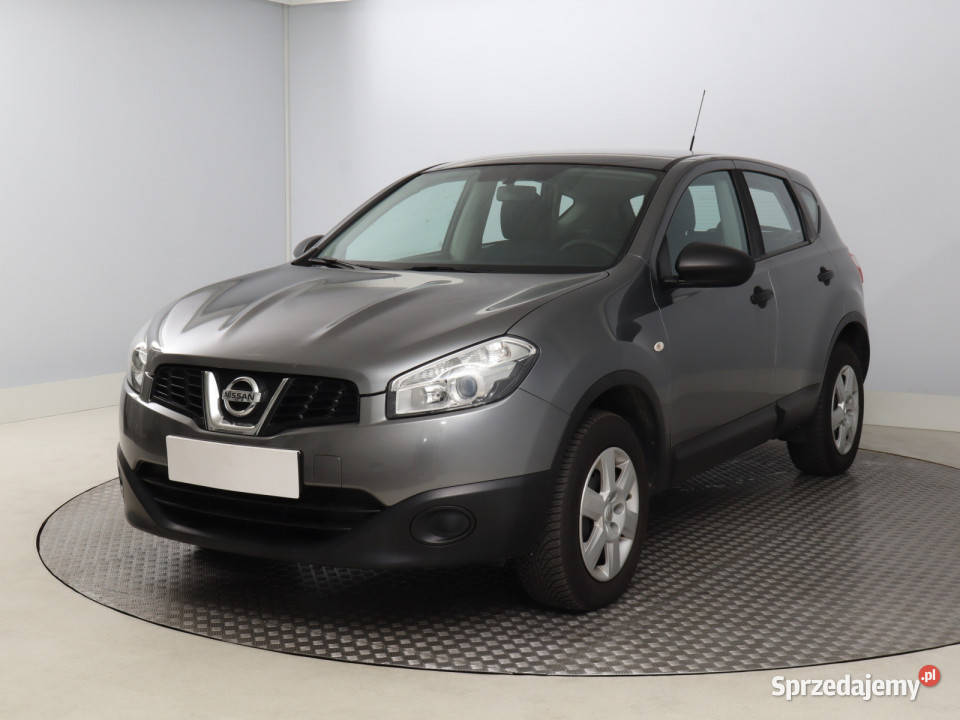 Nissan Qashqai 16 srebrny