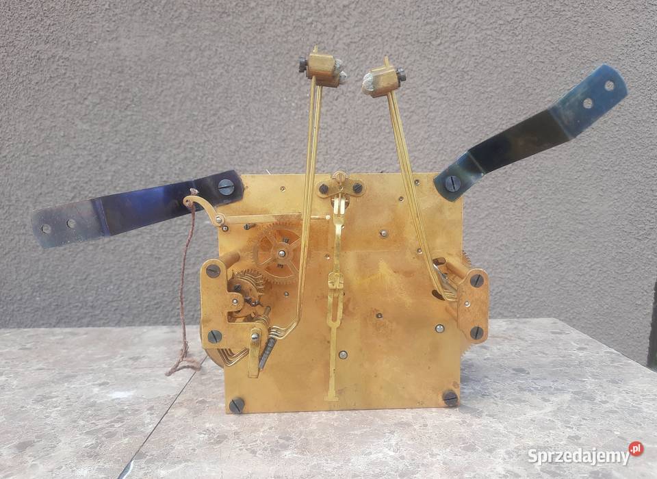 497 Mechanizm kwadransowy starego zegara Kienzle Tczew