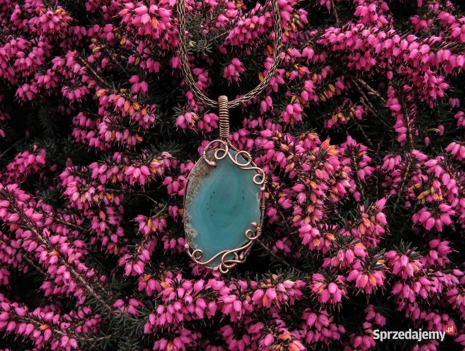 Miedziany wisiorek z zielonym agatem rękodzieło Wisiorki Wieliczka