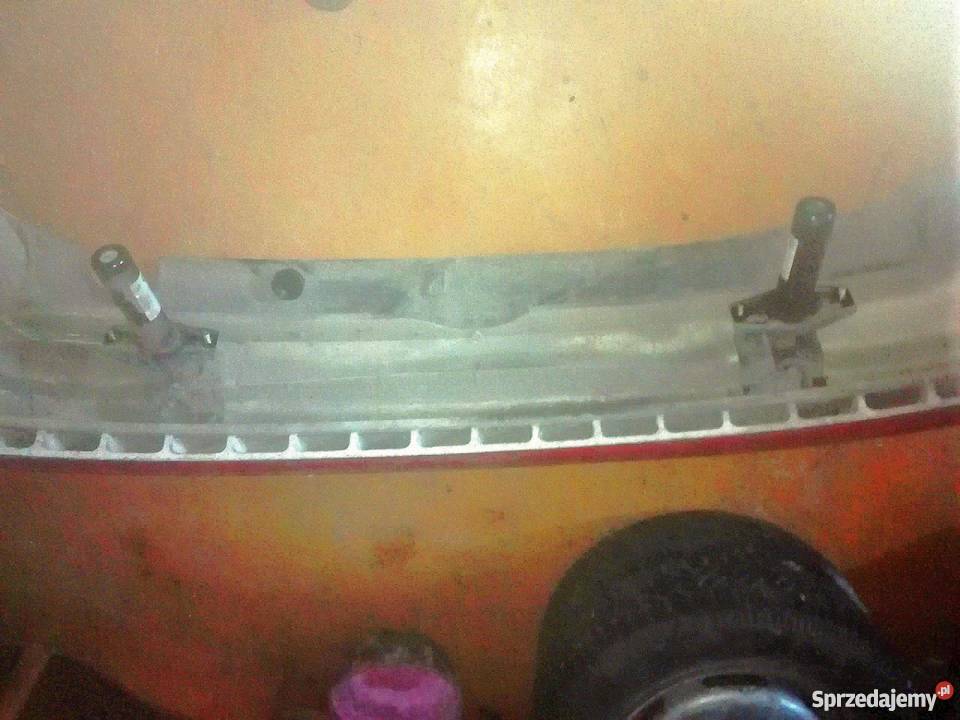 Zderzak tylny BMW E36 czerwony kujawsko-pomorskie Szynwałd