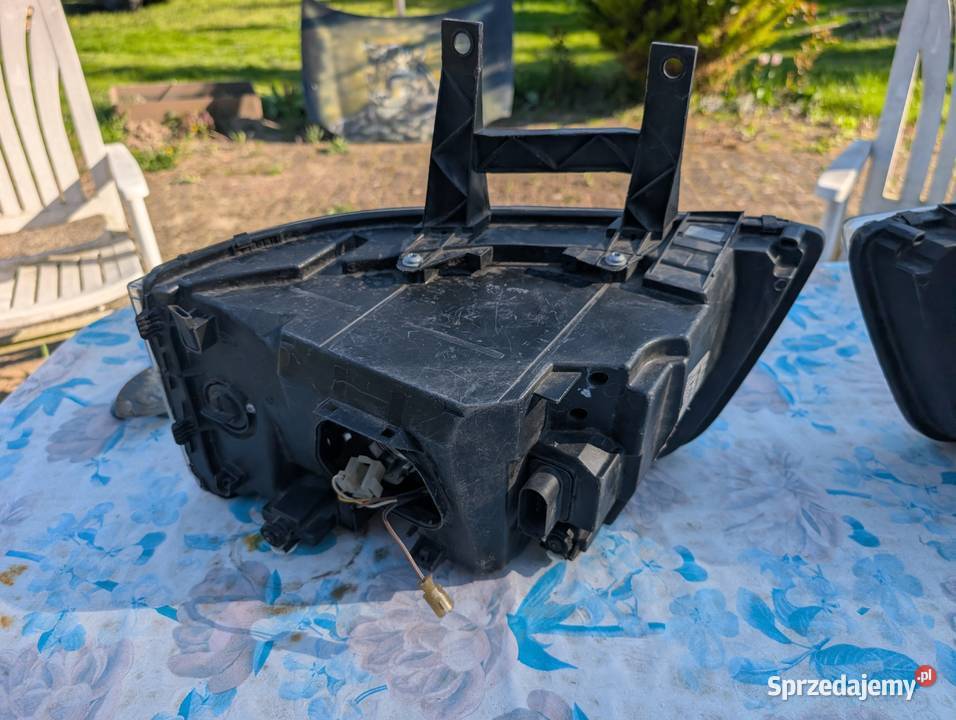 Lampa przód prawa Volkswagen T5 Świątki
