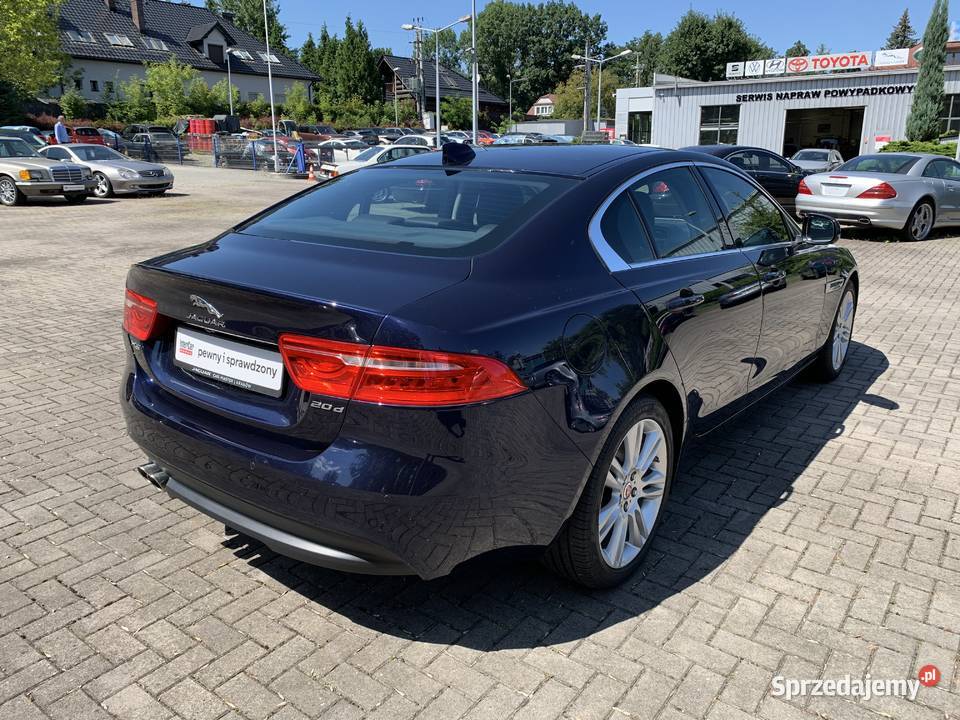 Jaguar XE 20d 180 Niski przebieg 64 2017 automatyczna Kraków sprzedam