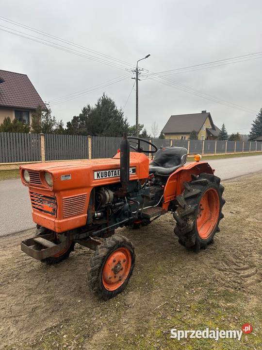 Mini ciągnik Kubota L175 Kubota Kuzie