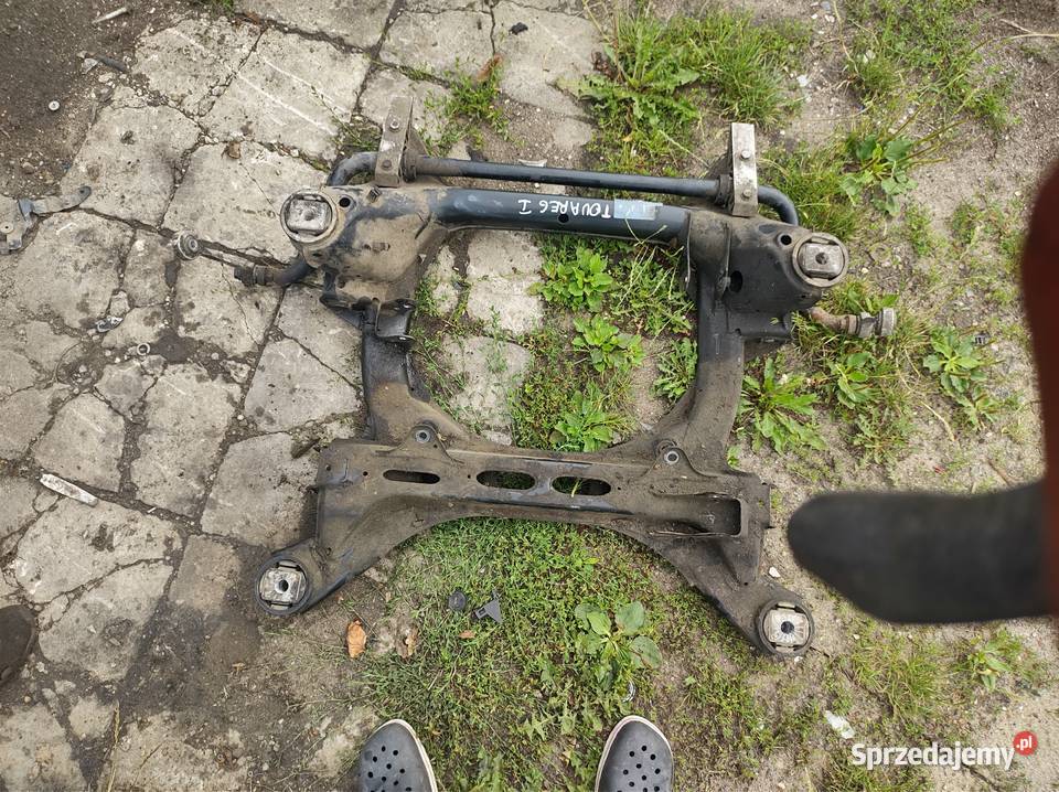 VW Touareg I sanki przód stabilizator