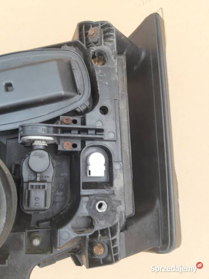 RENAULT GAMA T RANGE LAMPA REFLEKTOR PRAWY lubuskie Bieleń