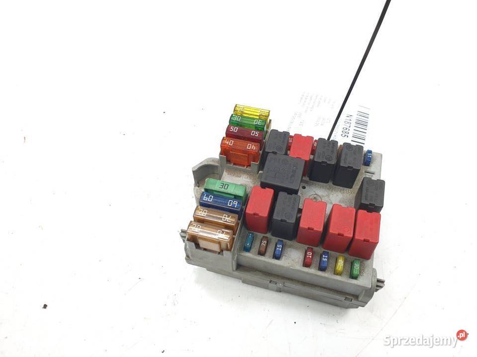 SKRZYNKA BEZPIECZNIKÓW LANCIA YPSILON 51724660 Lipno