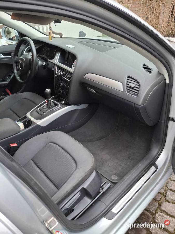 Audi a4b8 avant 20tdi hak 143KM Kamieniec