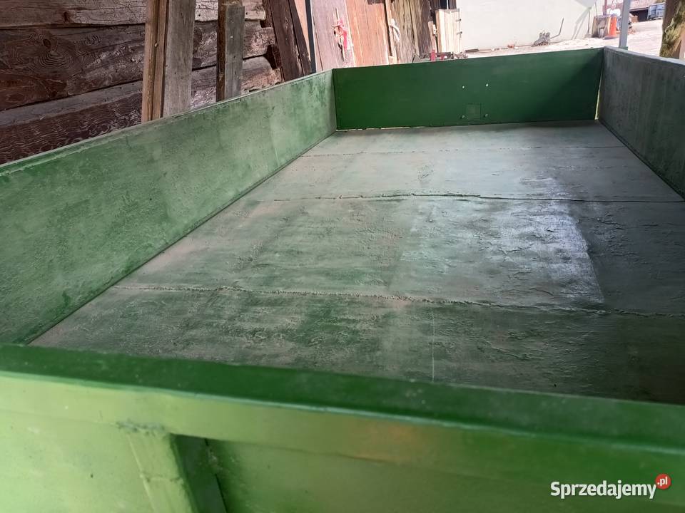 Przyczepa z kiprem Łąkta Górna