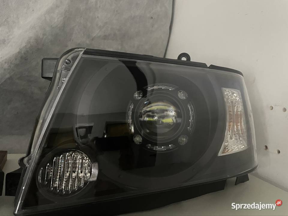 Reflektory Nissan Patrol Y61 GU4 biled terenowe Warszawa