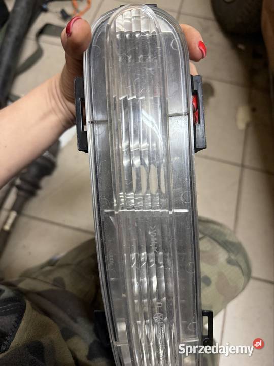 Kierunkowskaz lewy tylny dodge viper srt10 06 sprzedam