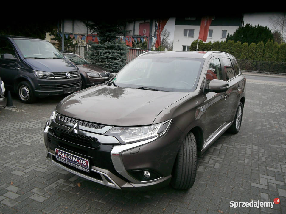 Mitsubishi Outlander 24 Hybrid 4x4 Led Stan Częstochowa