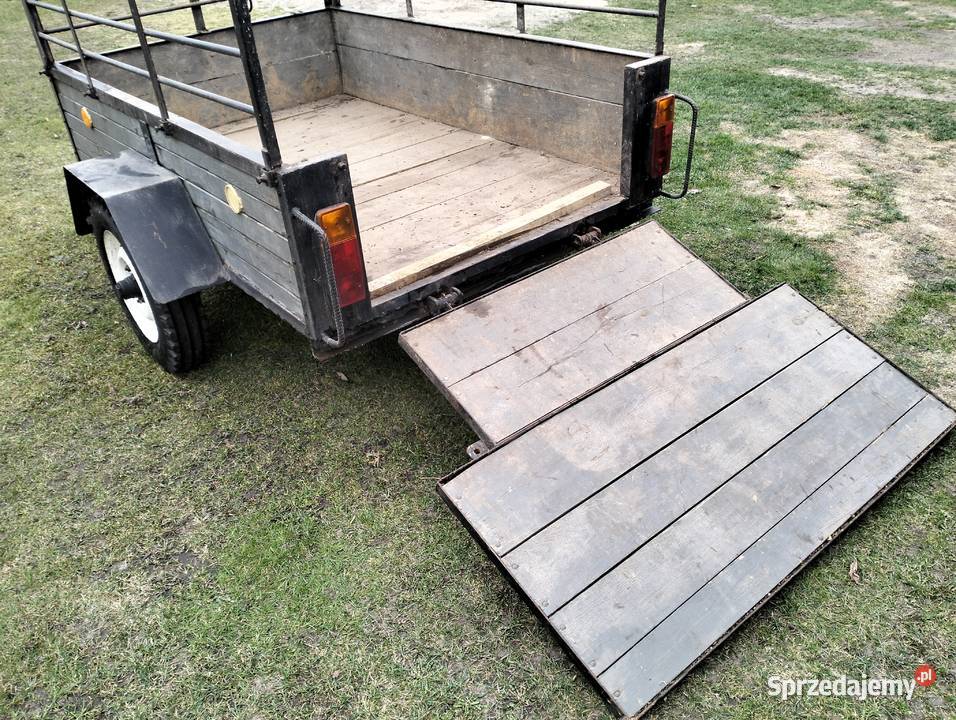 Przyczepka jednoosiowa ciągnikowa Wrząca