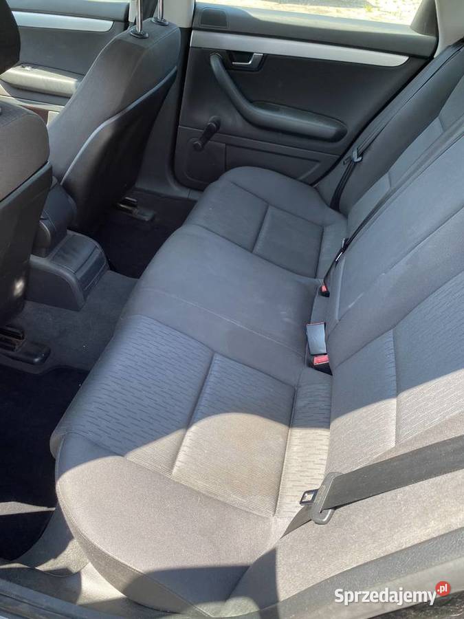 Audi a4b7 Avant hak rodzinny dobrze utrzymany Żmigród