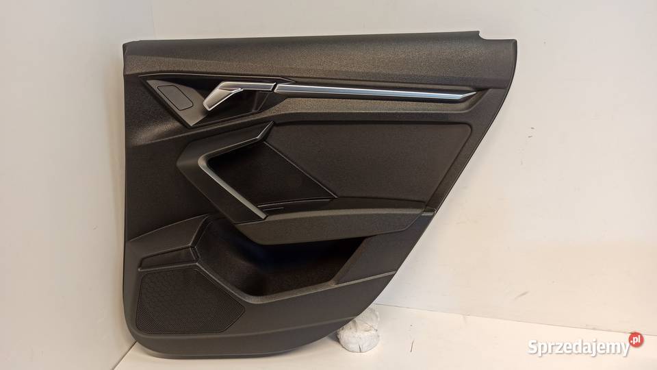 BOCZEK DRZWI PRAWY TYŁ SPORTBACK 2021 8Y0867378 osobowe